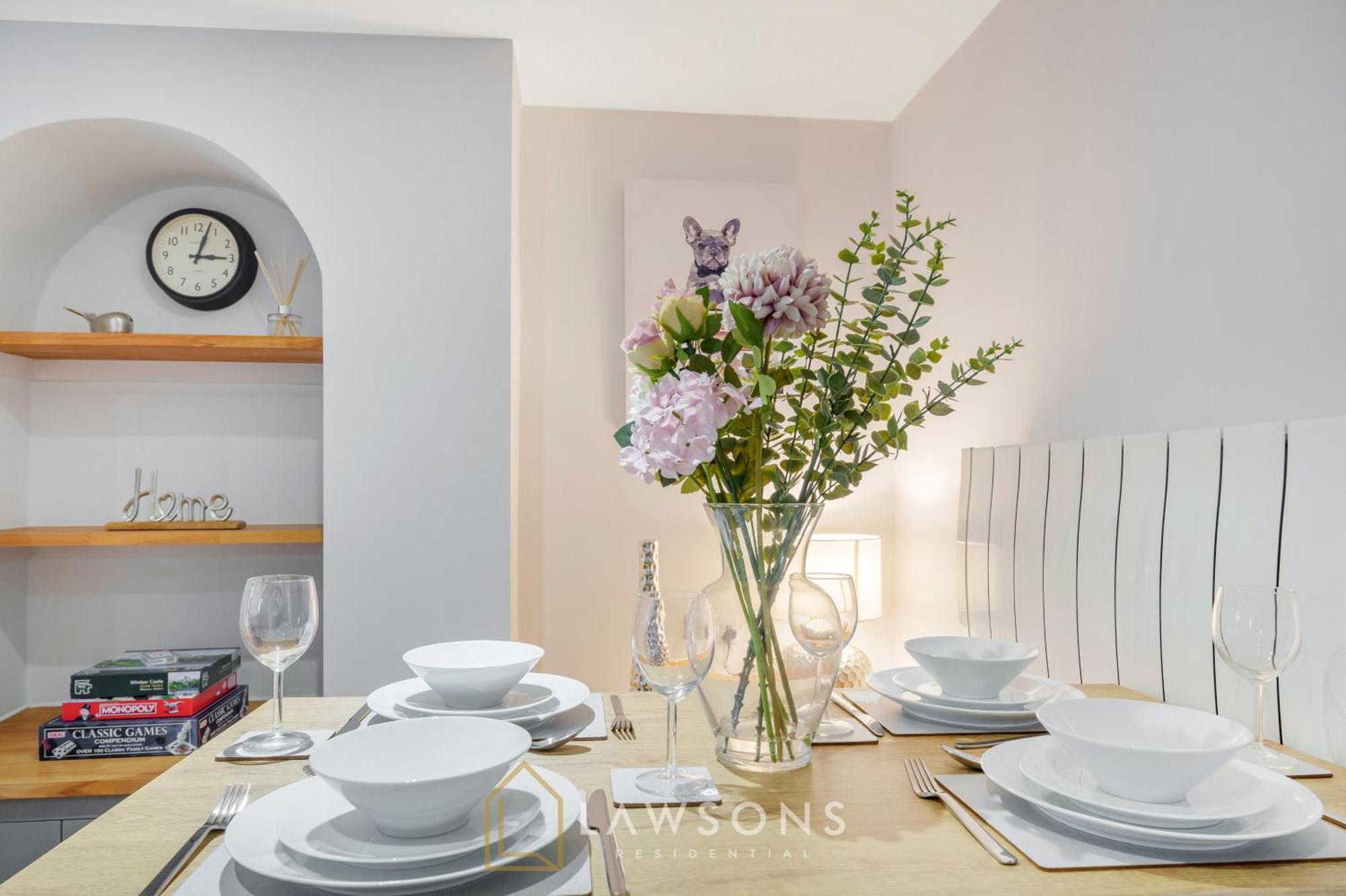 Modern Living By Lawsons With Free Parking Windsor Buitenkant foto